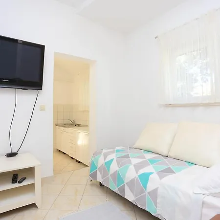 Apartment Family-friendly With Swimming Pool Razanj, - 17867 Rogoznica (Sibenik-Knin)