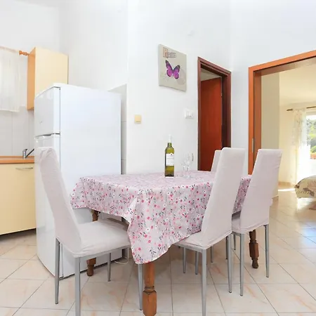 Family-friendly With Swimming Pool Razanj, - 17867 Rogoznica (Sibenik-Knin)