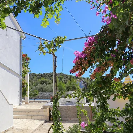 Family-friendly With Swimming Pool Razanj, - 17867 Rogoznica (Sibenik-Knin)