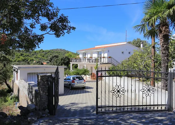 Family-friendly With Swimming Pool Razanj, - 17867 * Rogoznica (Sibenik-Knin)