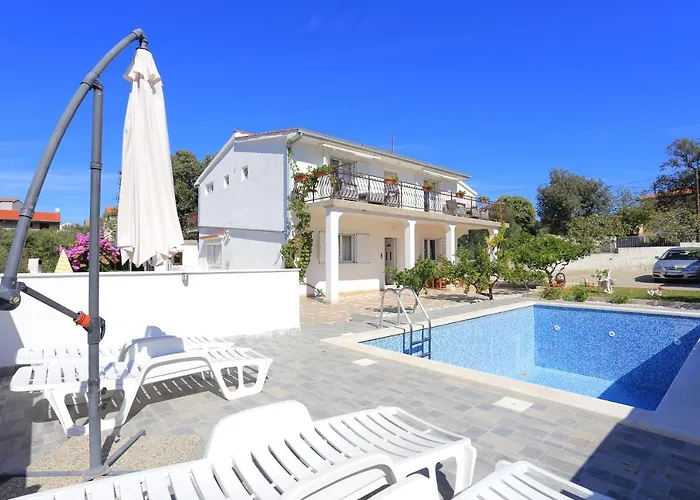 Appartamento Family-friendly With Swimming Pool Razanj, - 17867 Rogoznica (Sibenik-Knin)