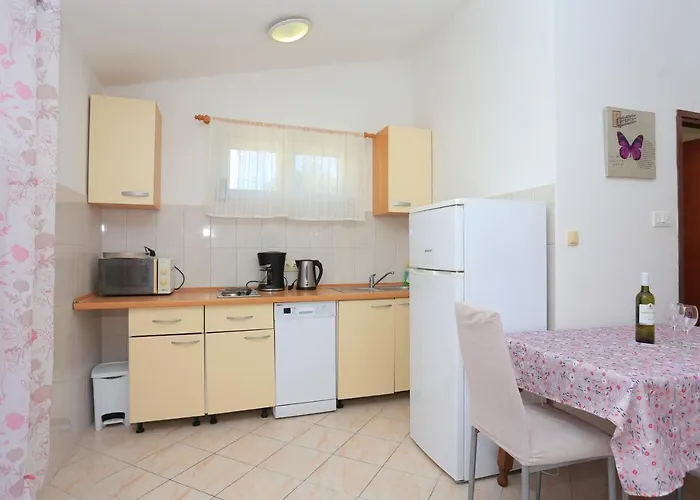 Family-friendly With Swimming Pool Razanj, - 17867 Rogoznica (Sibenik-Knin)